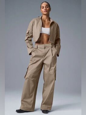 Alo Yoga Women's High-Waist Night Out Cargo Trouser Pant Gravel Tan XS NWOT $168